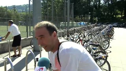 Un centenar de personas atendidas por la emanación de gas tóxico en una piscina de Tolosa