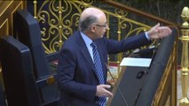 Las oposición acorrala a Cristóbal Montoro