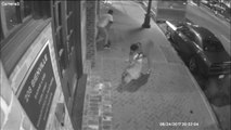 Cuatro hombres asaltan a dos turistas en Nueva Orleans