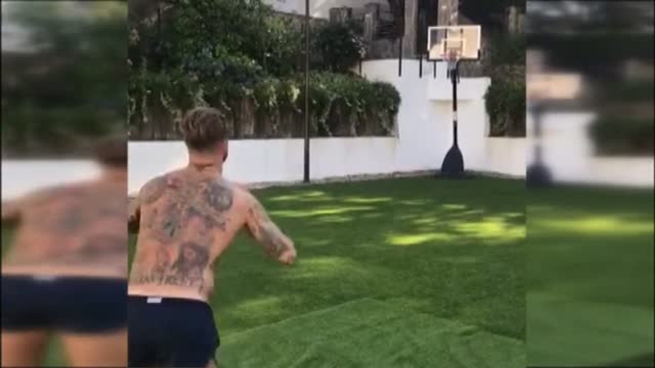 Sergio Ramos sorprende a sus seguidores con un 'canastón' en sus redes sociales