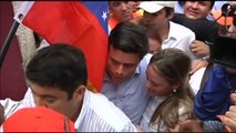 Leopoldo López sale de la cárcel bajo arresto domiciliario
