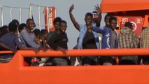 Rescatados 36 subsaharianos de una patera cerca de la isla de Alborán