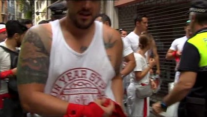 La Policía controla el acceso a la Plaza Consistorial para el chupinazo