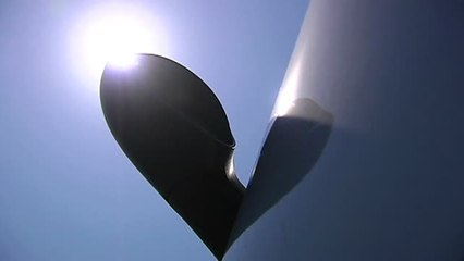 La Policía rescata a una niña de dos años encerrada en un coche a pleno sol