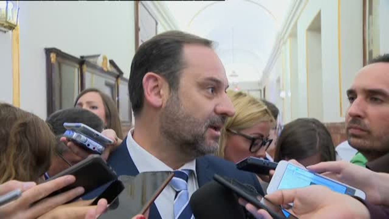 El PSOE pide a Podemos "hechos", además de palabras