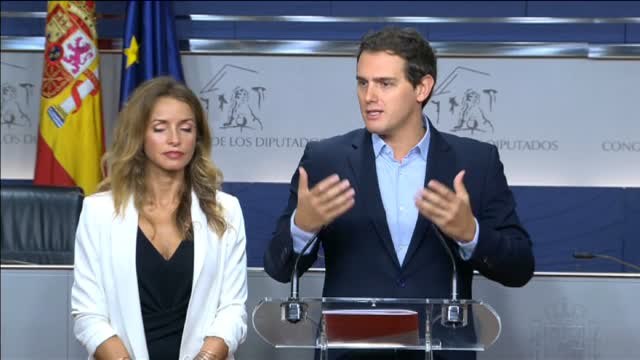 Rivera: ¿Para qué me voy a sentar en una mesa con Sánchez e Iglesias? ¿Para una foto?