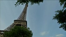 Una marca de agua francesa coloca una impresionante tirolina en la Torre Eiffel