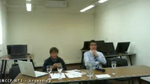 La pintora Mackinlay dice que Bárcenas le usó de intermediaria en una falsa operación de compraventa de cuadros