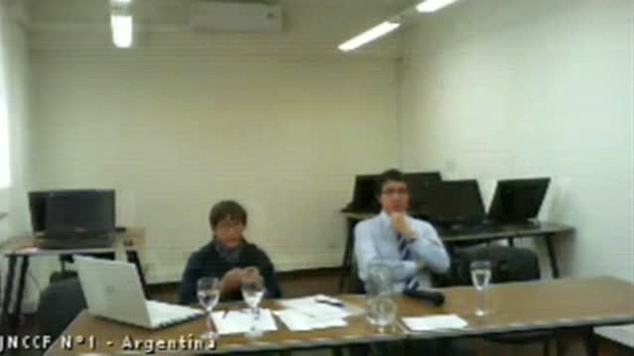 La pintora Mackinlay dice que Bárcenas le usó de intermediaria en una falsa operación de compraventa de cuadros