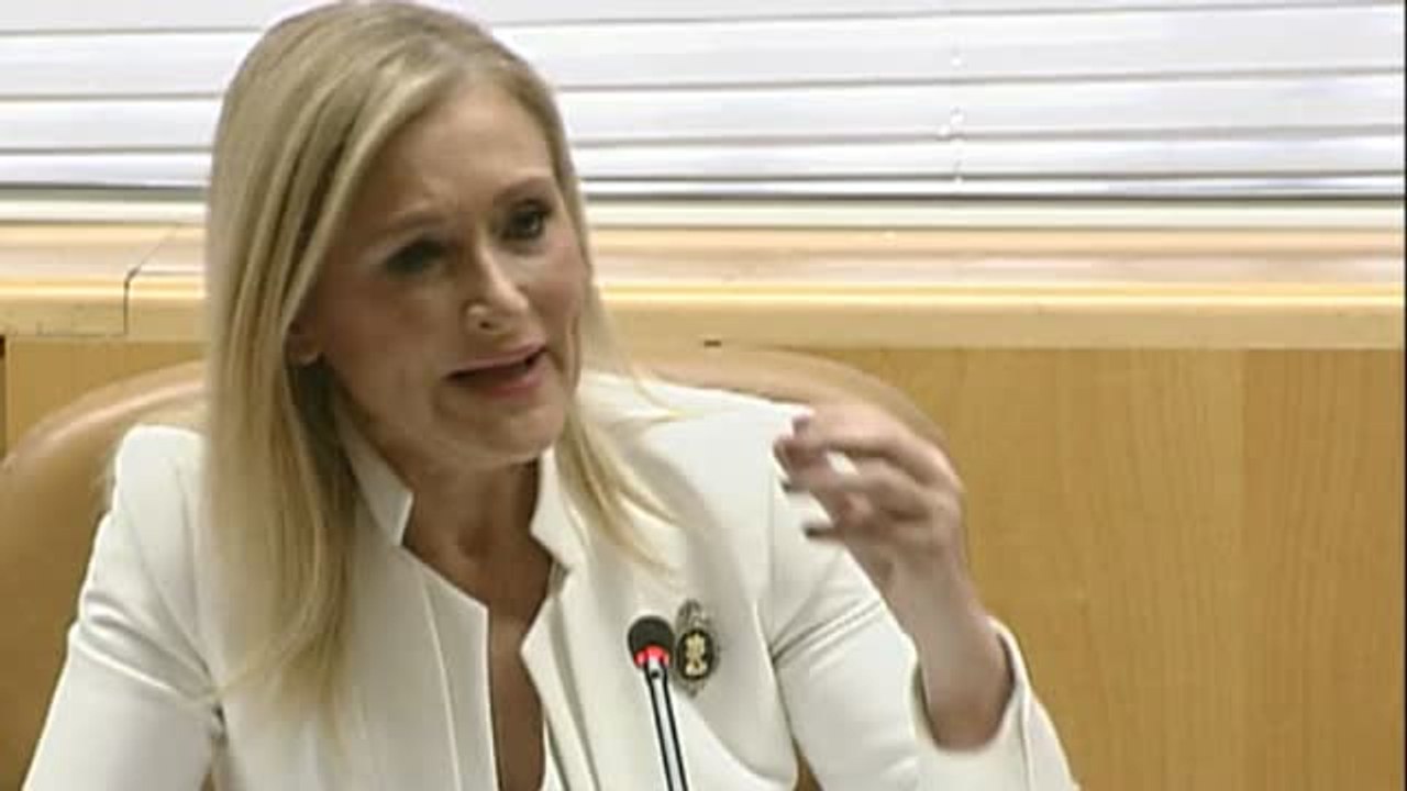 Cifuentes se enzarza con Podemos y Ciudadanos en la comisión que investiga los contratos de restauración y cafetería de la Asamblea de Madrid