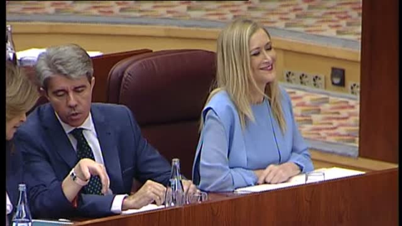 Espinar a Cifuentes: "Usted es una rana más de la charca de Aguirre"