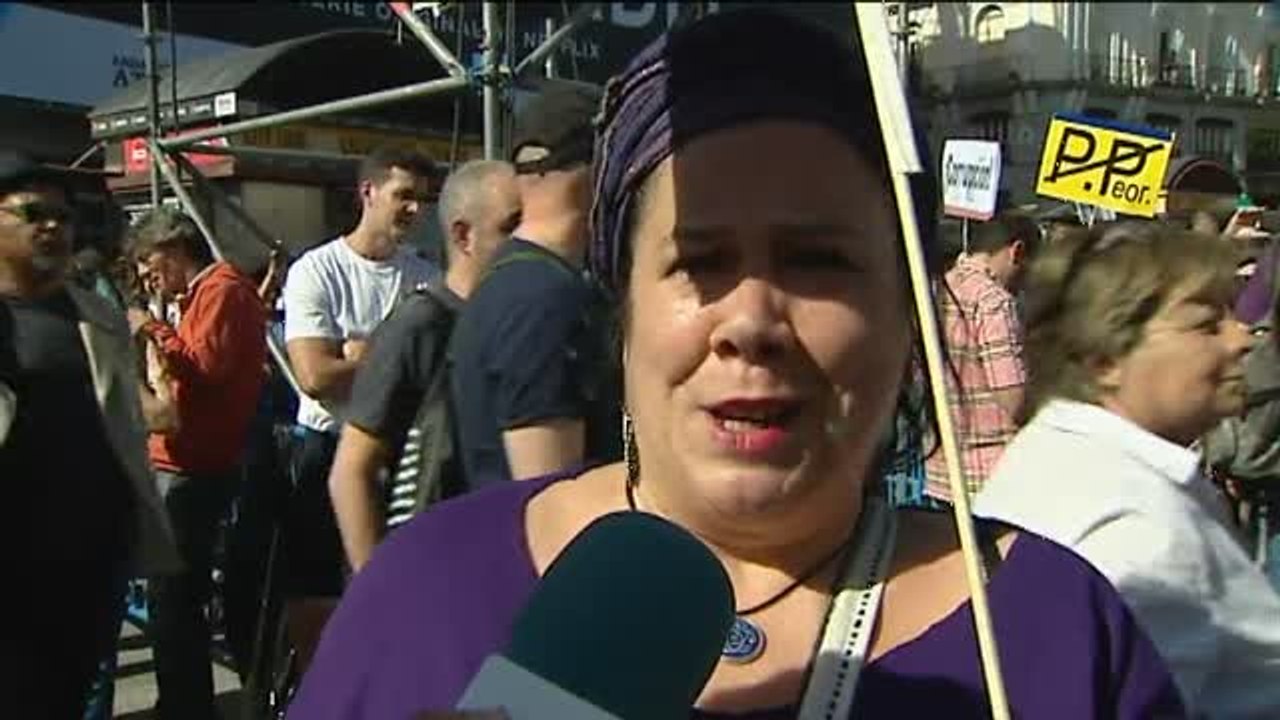 Podemos saca músculo en la calle para impulsar la moción de censura contra Rajoy