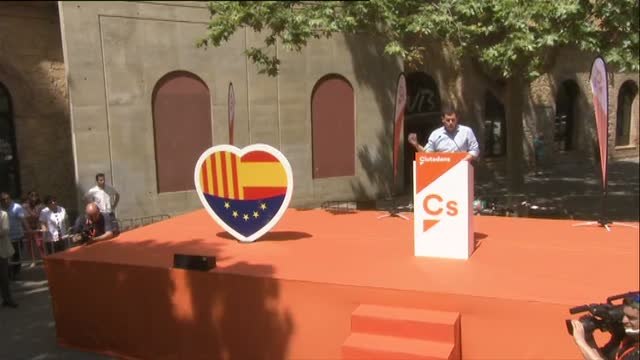 Rivera: Ciudadanos le puede dar una patada democrática al proces y decir hasta aquí hemos llegado