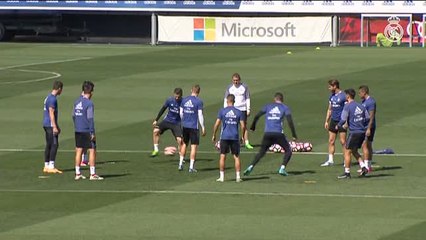 Entrenamiento del Real Madrid con la mente puesta en rematar la Liga en La Rosaleda