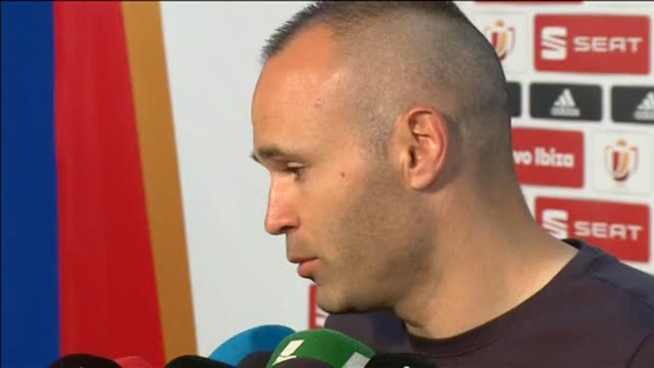 Iniesta: "Seguimos ganando, seguimos consiguiendo títulos"