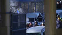 Cuatro horas para atravesar la frontera de Ceuta