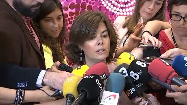 Sáenz de Santamaría: La democracia tiene poder para evitar el referéndum