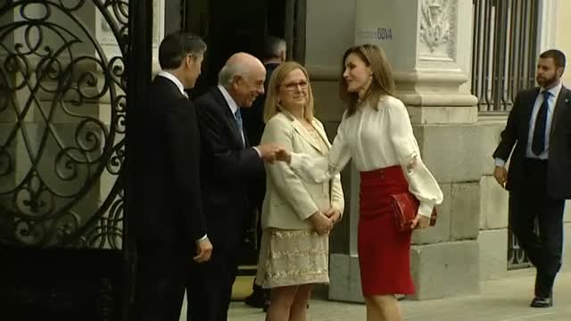 La reina Letizia preside el acto del décimo aniversario de la Fundación Microfinanzas BBVA