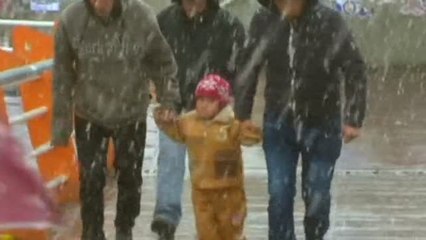 Intensa y aparatosa nevada en La Paz (Bolivia)