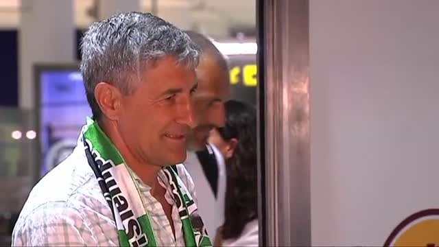 Quique Setién, recibido con honores a su llegada a Sevilla