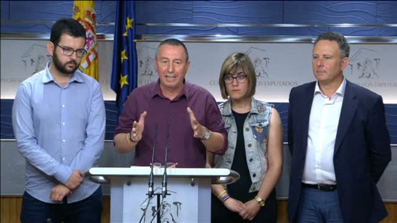 Compromís pide a Podemos que "retrase" la moción de censura para esperar al PSOE