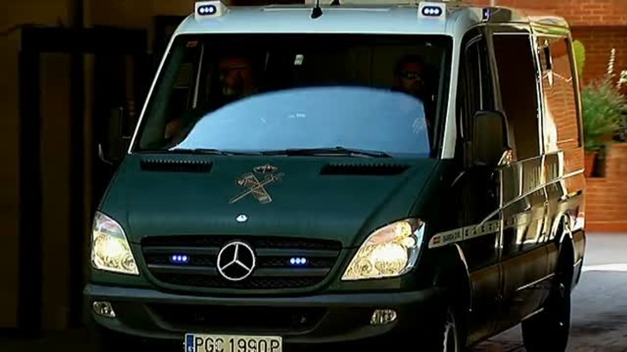 Sandro Rosell es trasladado a Madrid en un furgón de la Guardia Civil para prestar declaración ante la Audiencia Nacional
