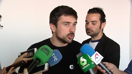 Video herunterladen: Ramón Espinar insta a Susana Díaz a consultar con las bases socialistas el apoyo a la moción de censura contra Rajoy