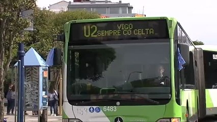 Vigo se tiñe de azul celeste en un día histórico