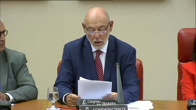 El fiscal general asegura sentirse satisfecho por la designación de Moix al frente de Anticorrupción