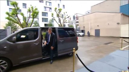 Macron sale reforzado de un último y acalorado debate electoral frente a Le Pen