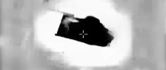 Sabra mahallesindeki Hamas merkezinin bombalanma anı