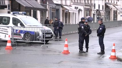 Evacúan por seguridad la zona del Louvre donde Macron tiene previsto hablar