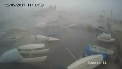 Un tornado destroza parte del club náutico de El Rompido en Huelva