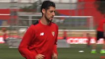El Sevilla prepara el partido frente al Real Madrid con las incorporaciones de Vitolo y Escudero al entrenamiento