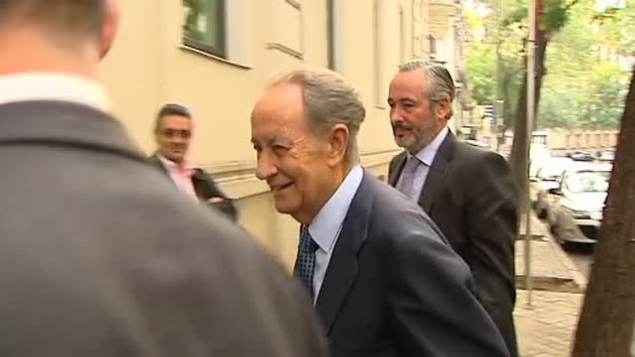 Villar Mir y Lourdes Cavero, mujer de Ignacio González, entre los 52 imputados en la 'operación Lezo'