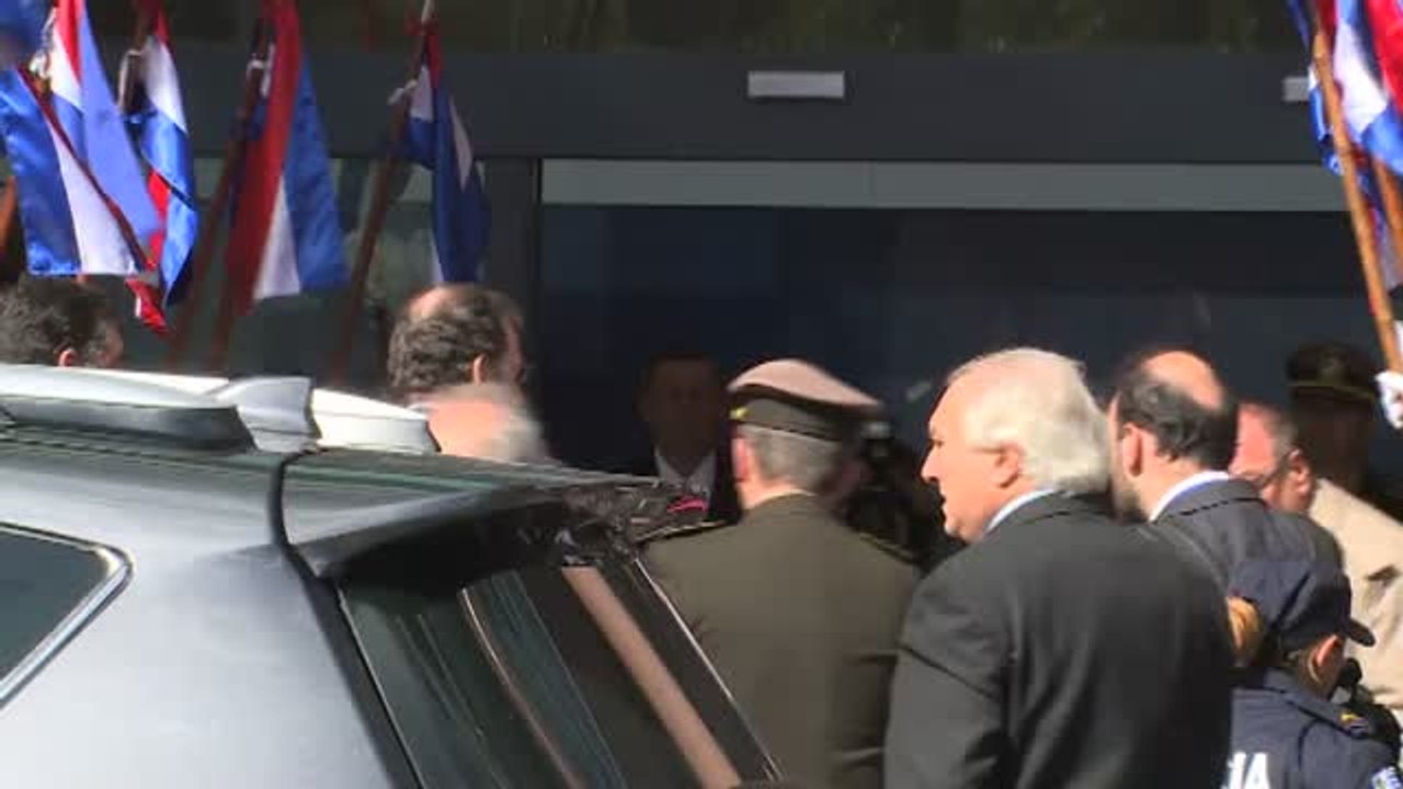 Gritos a Rajoy en Uruguay: "¡Lo habéis robado todo, ladrón, sinvergüenza!"