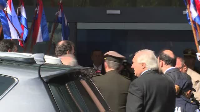 Gritos a Rajoy en Uruguay: ¡Lo habéis robado todo, ladrón, sinvergüenza!
