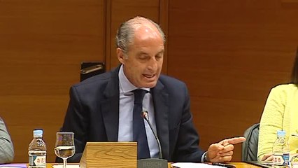 Camps dice que con el PSOE Valencia sería "barraconlandia"