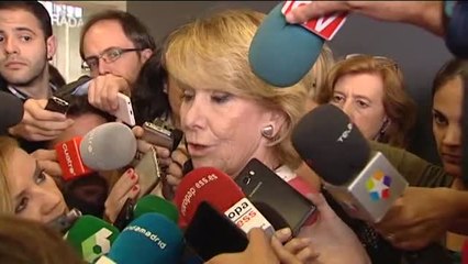 Video herunterladen: Esperanza Aguirre rompe a llorar: 