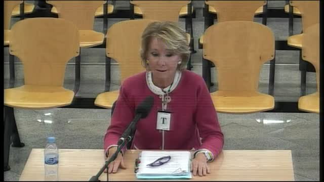 Esperanza Aguirre: López Viejo no era una persona de mi confianza