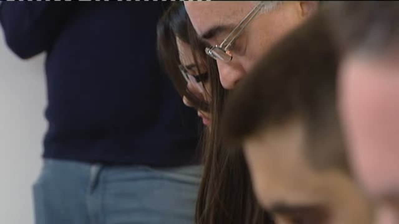 Patxi López sigue en la carrera