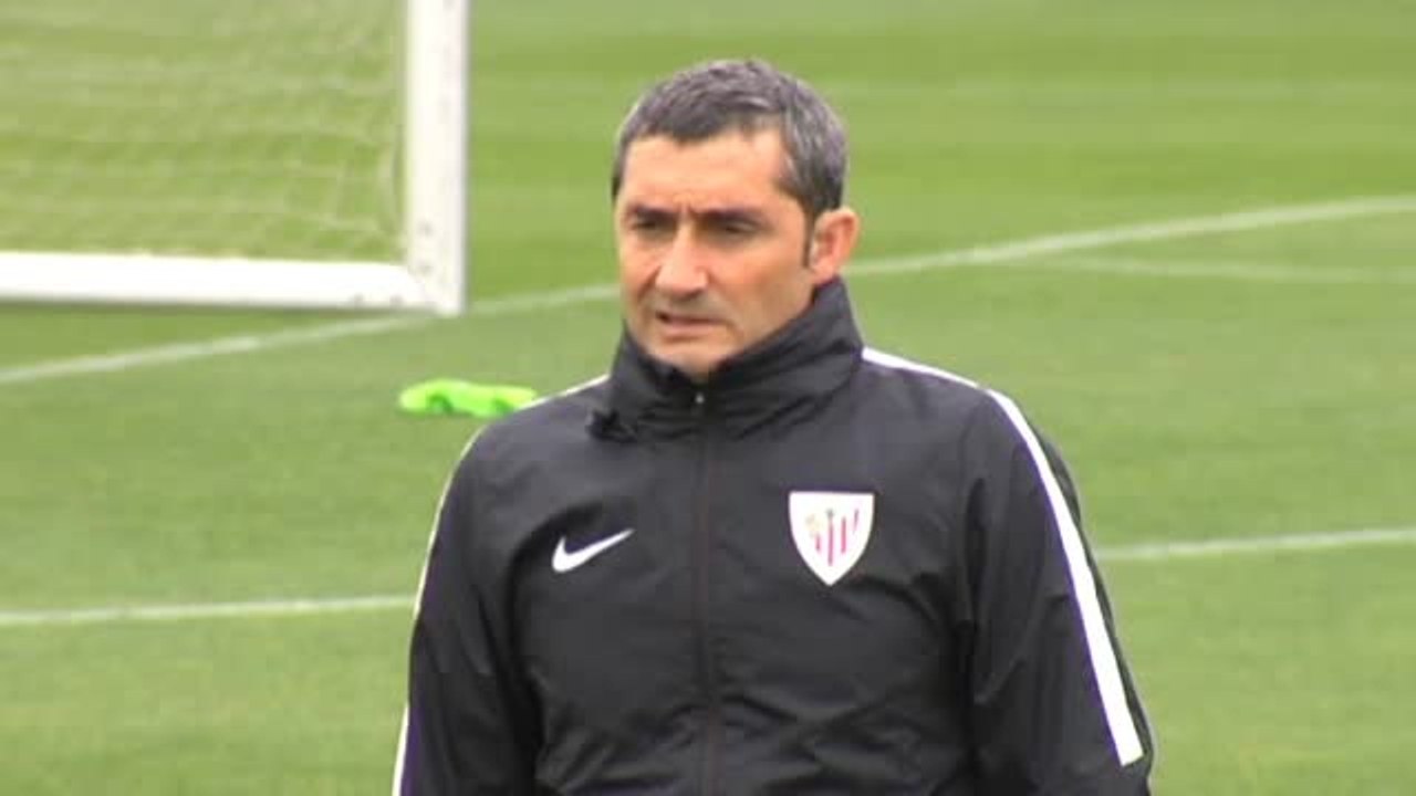 El Athletic entrena tranquilo pese a los rumores sobre la posible salida de Valverde