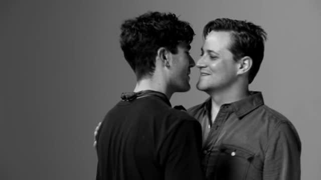 Este Jueves Santo se celebra el Día Internacional del Beso