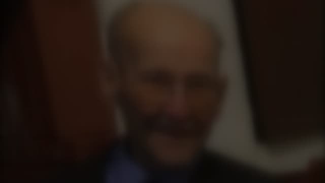 Los Mossos d'Esquadra detienen a seis personas por estafar y robar a ancianos