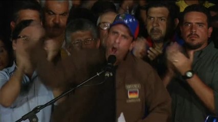 Capriles: "Peso 72 kilos, pero peso todo lo que pesa el pueblo venezolano"