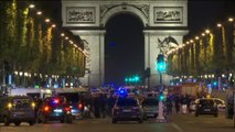 La Policía francesa investiga si el atacante de los Campos Elíseos tenía cómplices