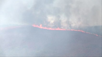 El incendio de la comarca del Bierzo se acerca a las poblaciones