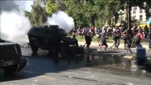 Violentos enfrentamientos entre estudiantes y policía en Chile