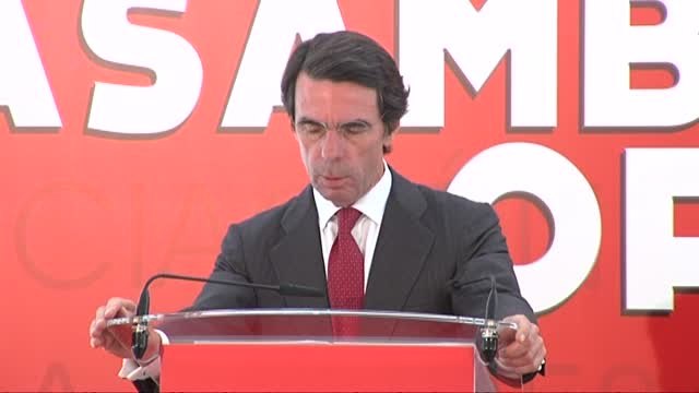 Aznar critica que quienes quieren destruir la nación pretendan utilizar las instituciones del Estado cuya legitimidad niegan