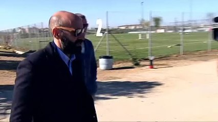 Monchi acude al entrenamiento del Sevilla en medio de los rumores sobre su marcha a la Roma